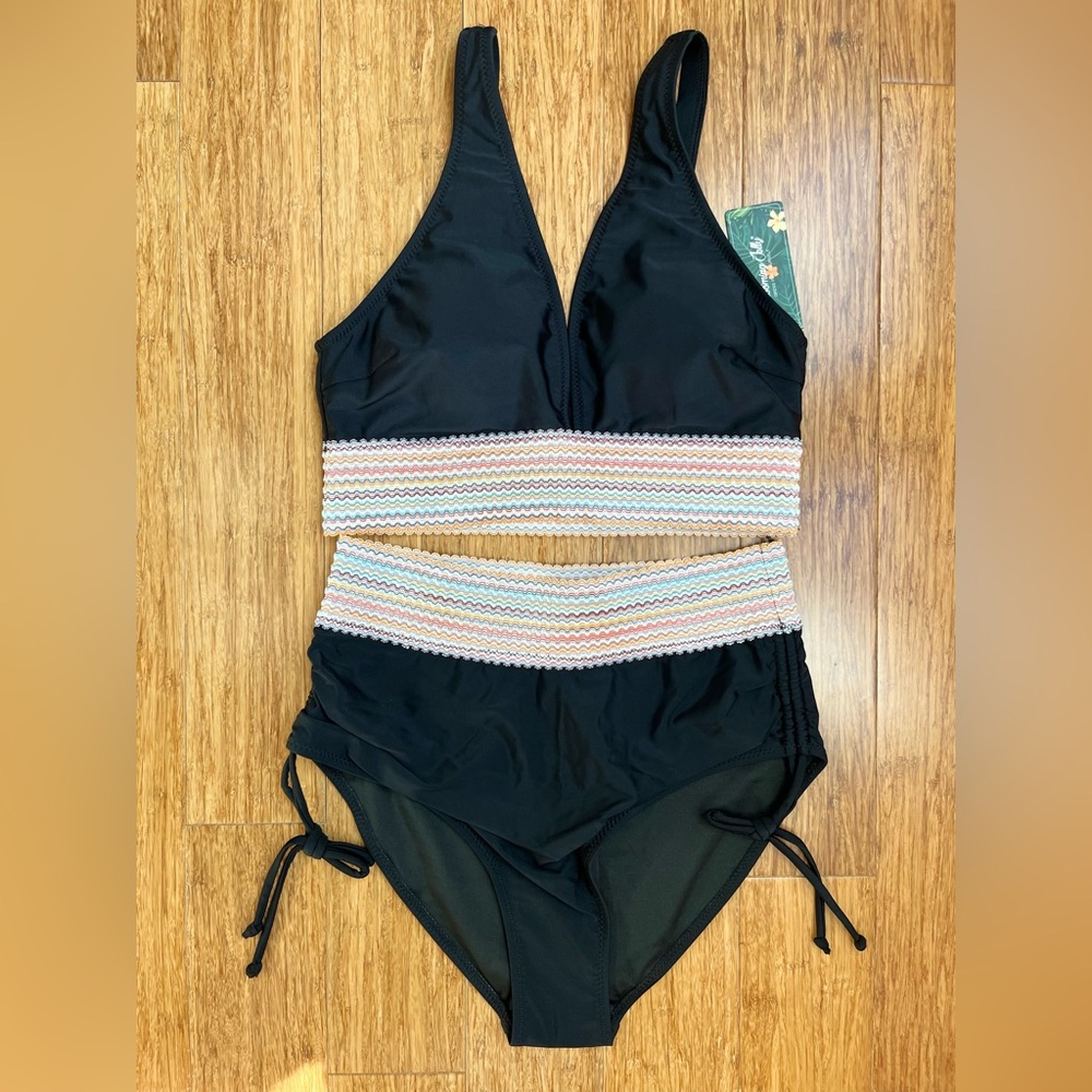 Blooming Jelly NWT bikini Black size medium. 1235